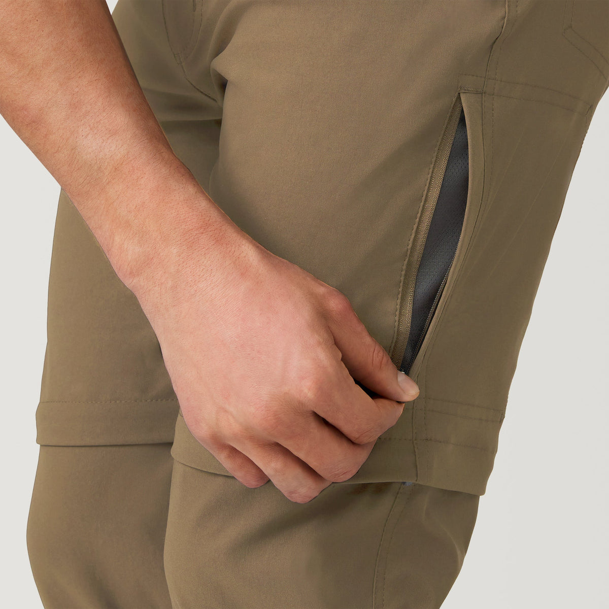Free Country Men's Nylon Stretch Convertible Pant