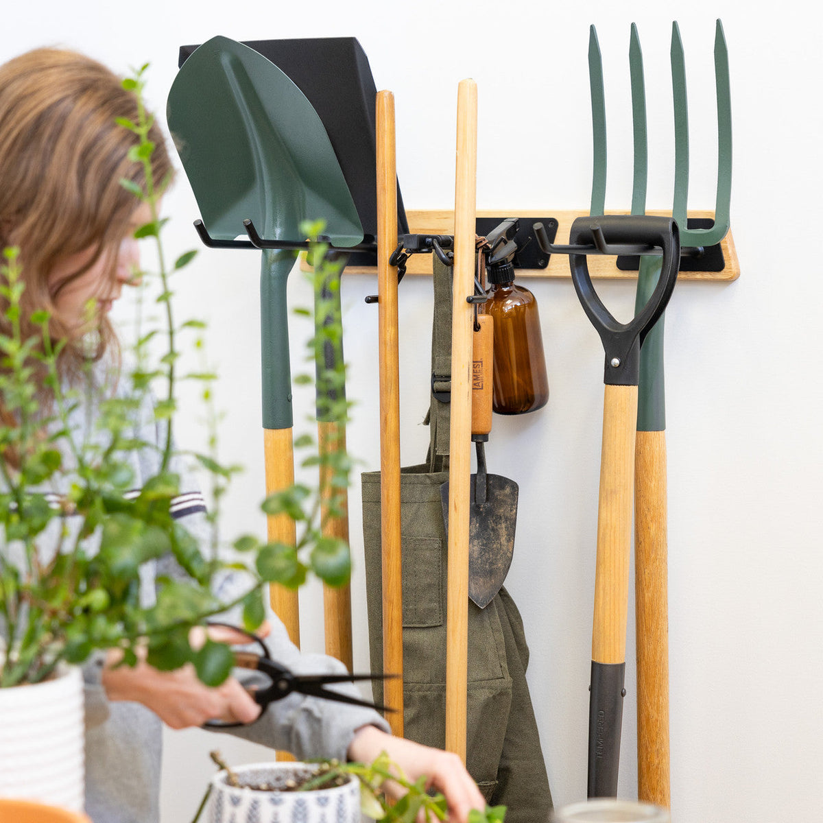 Rockbridge Garden Tool Organizer | Holds 125 lbs - product view 4