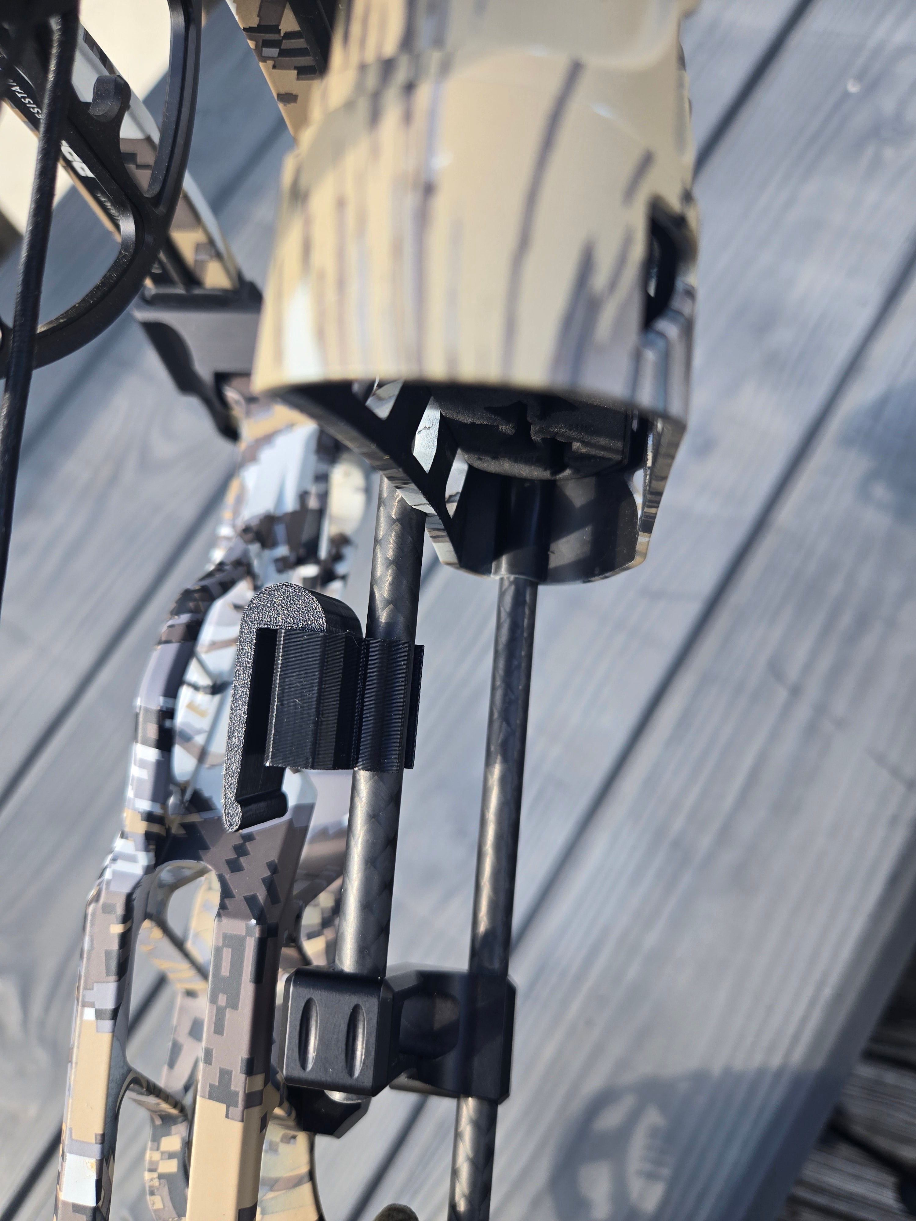 3D Hunting Solutions Clip-on Archery Quiver Hanger — product view 1