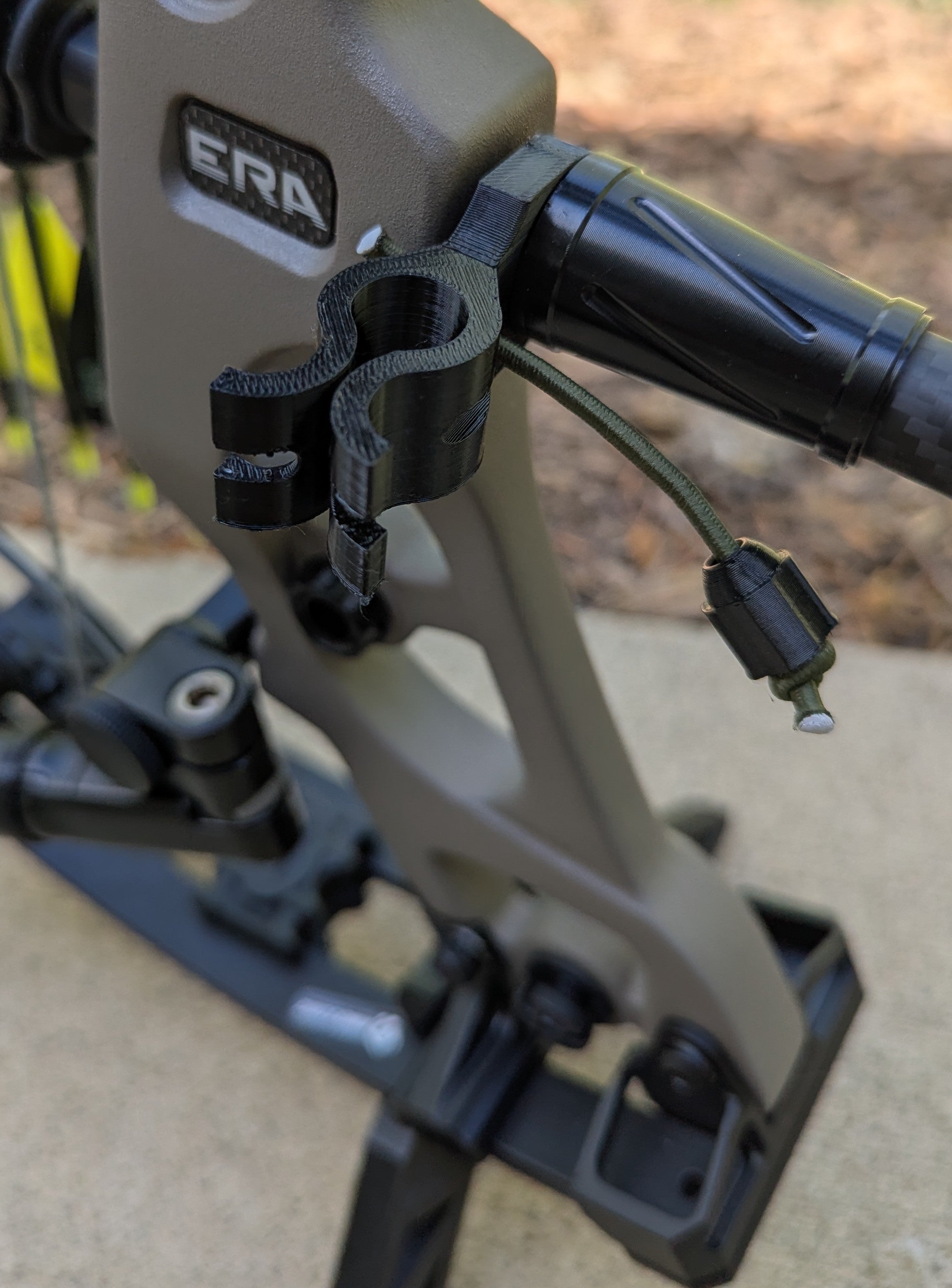 3D Hunting Solutions Archery Wrist Release Stabilizer Holster for Mobile / Saddle Hunting — product view 7