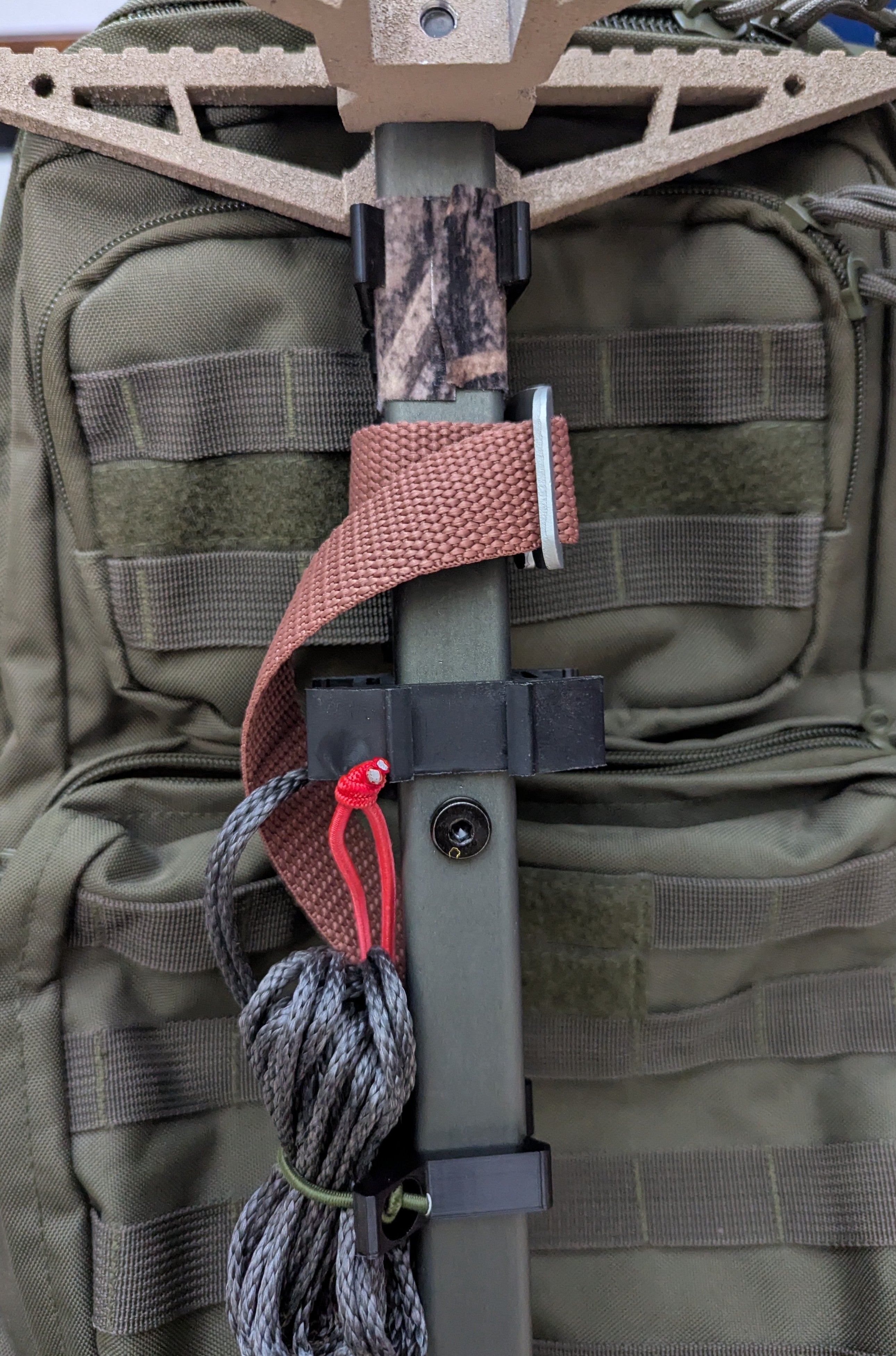 3D Hunting Solutions Molle Reverser Clip — product view 3