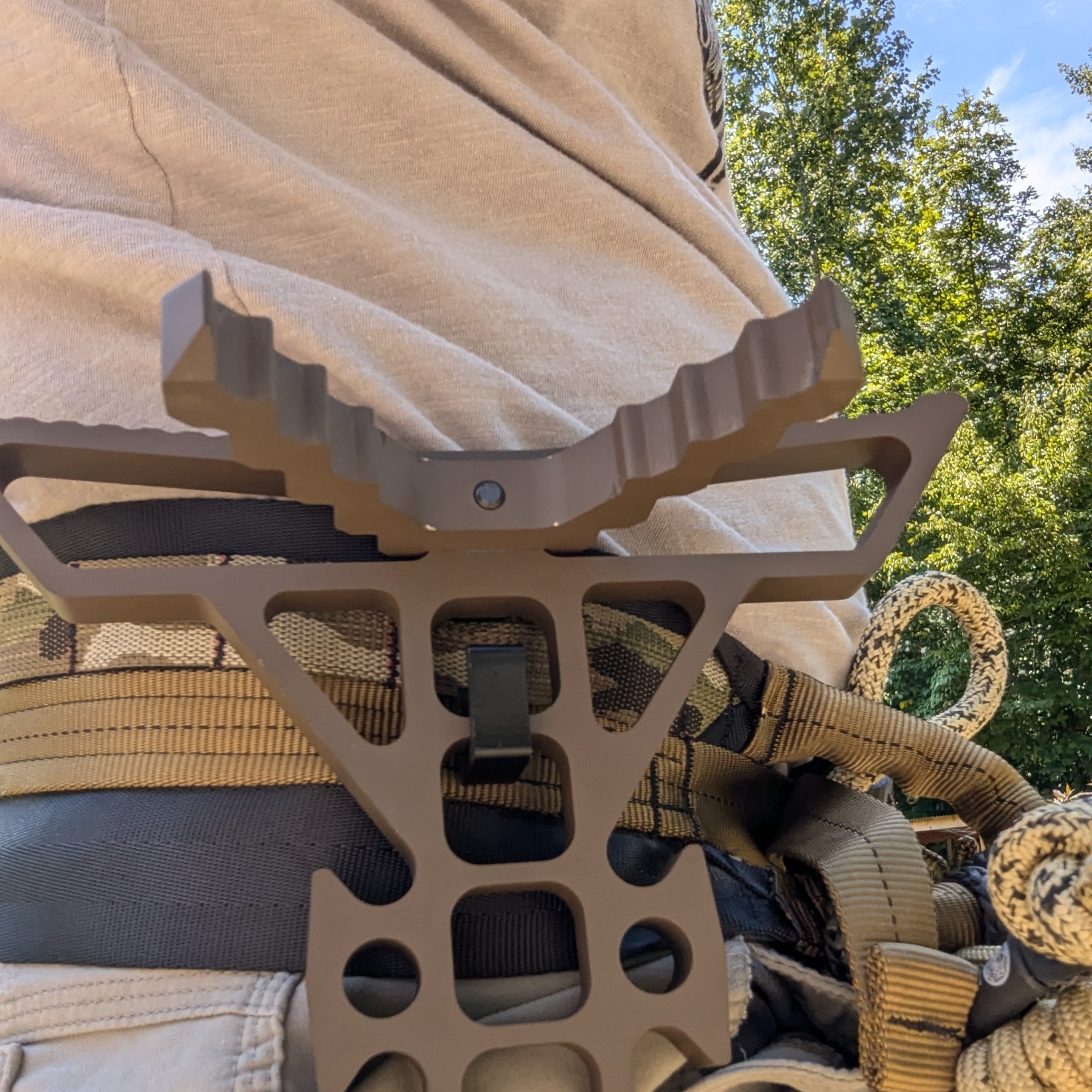 3D Hunting Solutions Trophyline Hyperlite Climbing Stick Hanger — product view 1