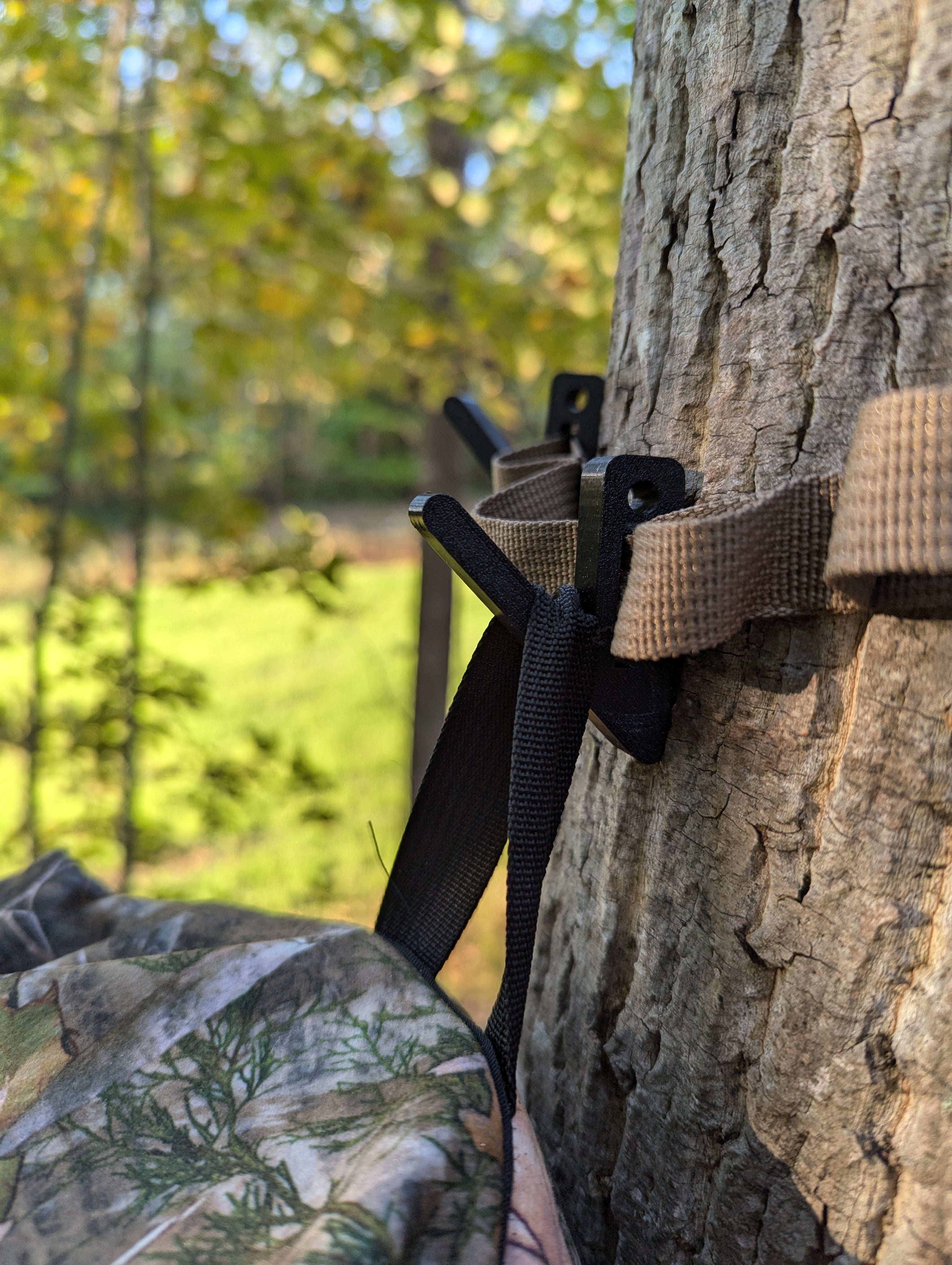 3D Hunting Solutions Angled Gear Hook for Saddle Hunting — product view 4