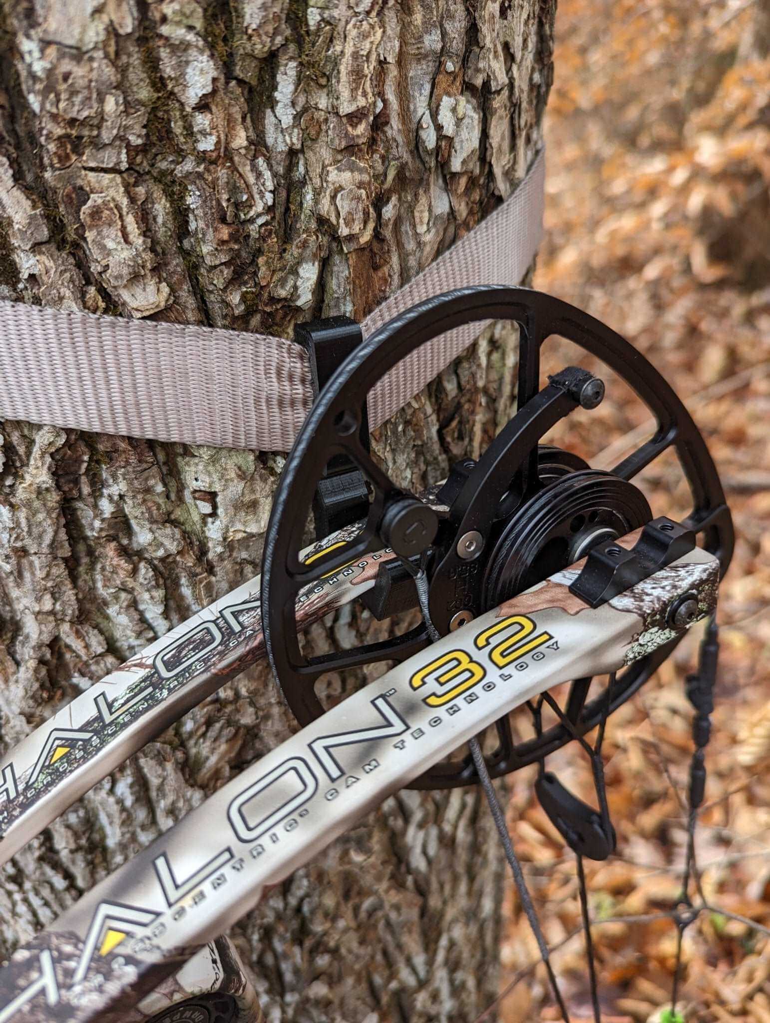 3D Hunting Solutions Split Limb Bow Hanger - Gear Strap for Saddle Hunting — product view 2