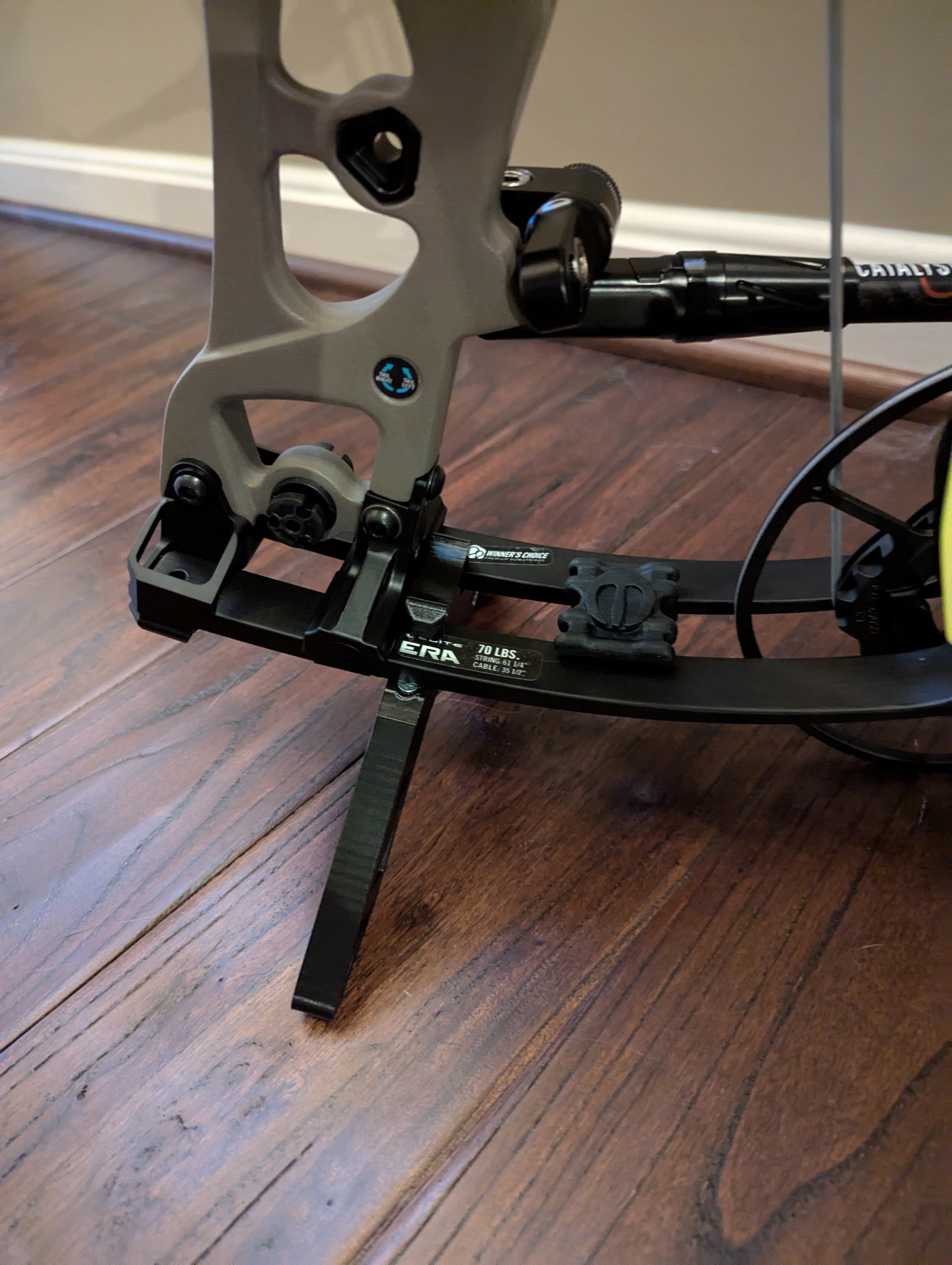 3D Hunting Solutions Split Limb Bow Stand — product view 3