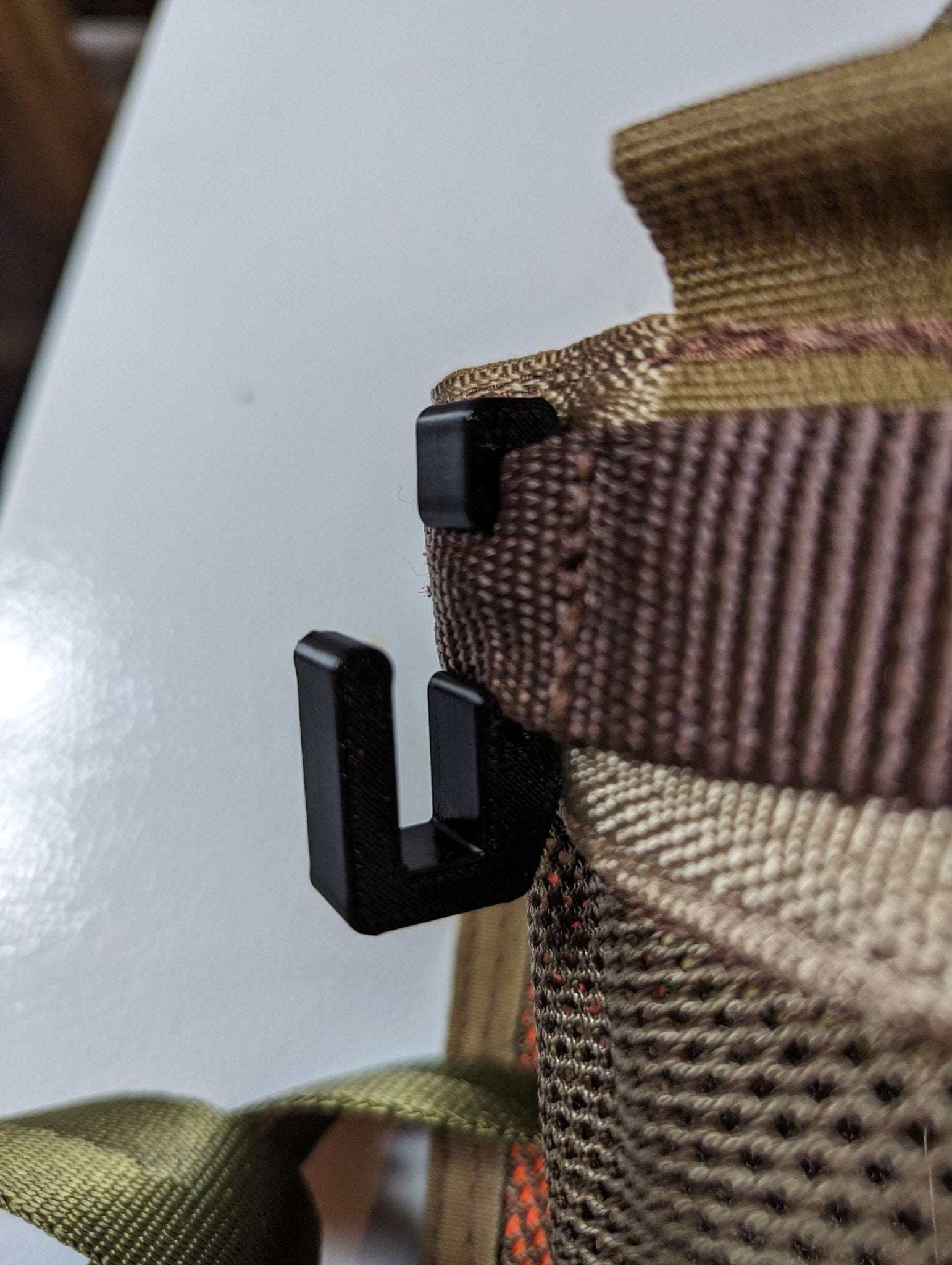 3D Hunting Solutions Hawk Helium Climbing Stick Hanger — product view 2