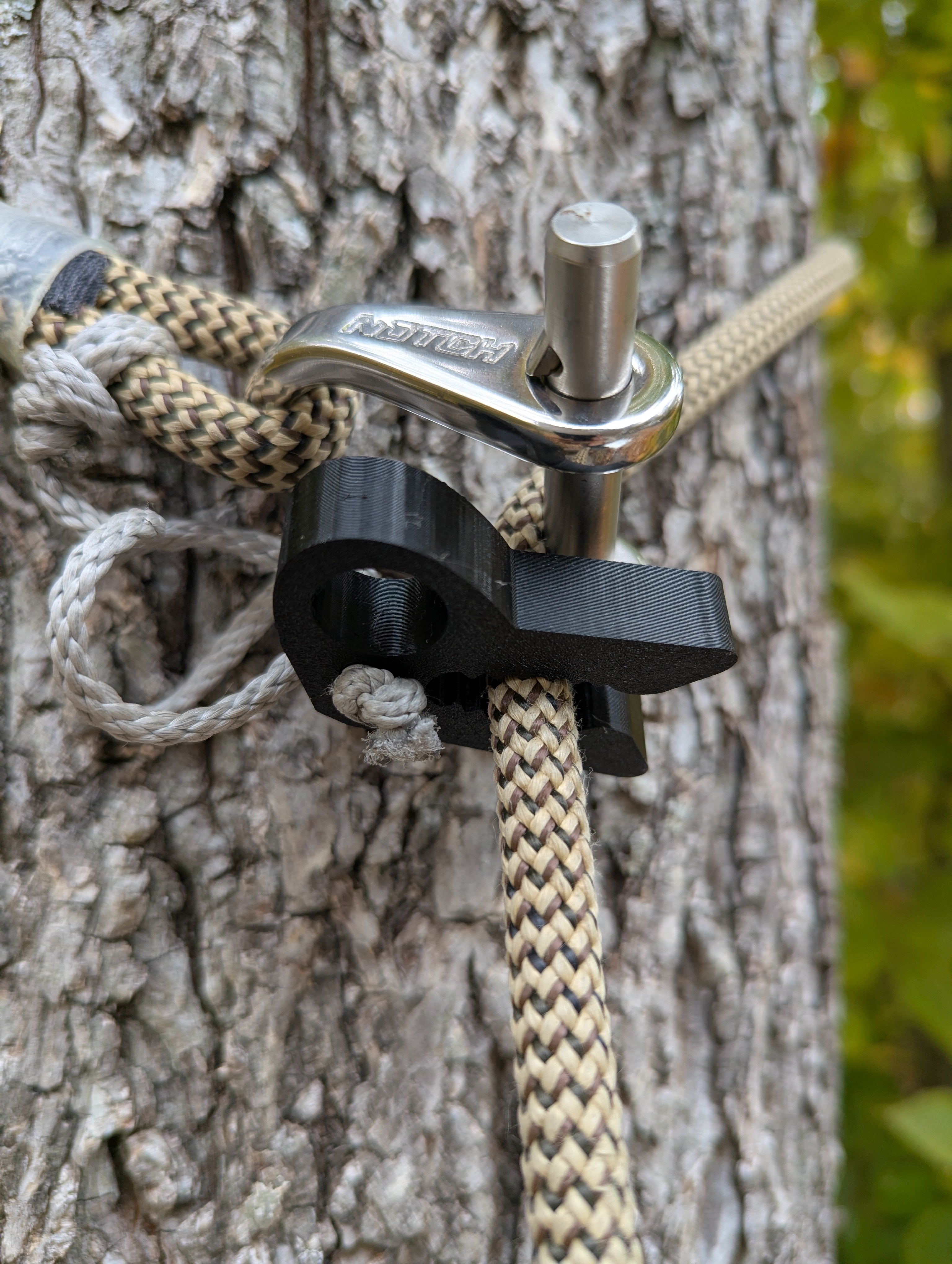3D Hunting Solutions T-REX Tether Clip - Mobile / Saddle Hunting / One Sticking — product view 1