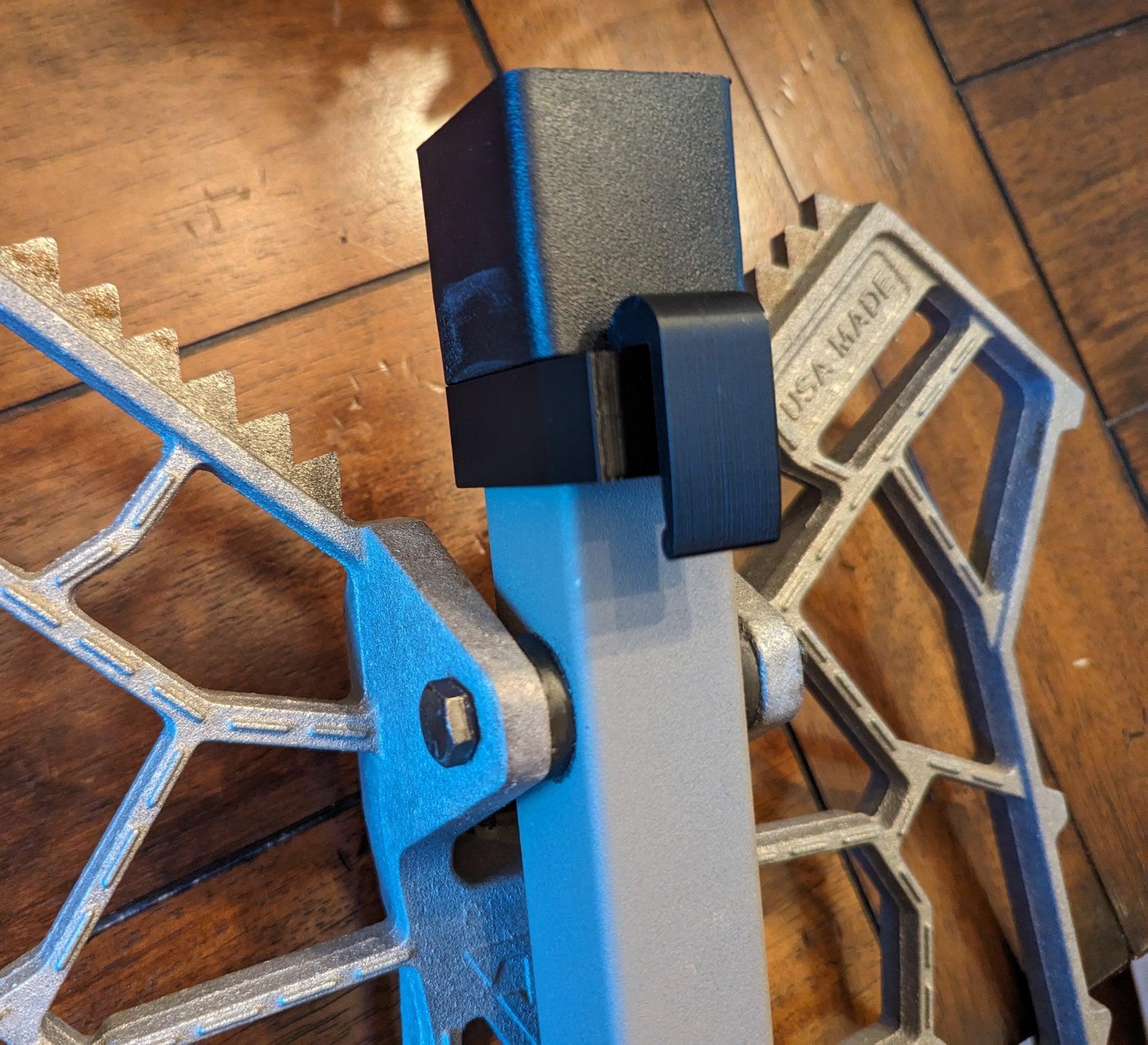 3D Hunting Solutions Saddle Platform Caddy for Saddle Hunting — product view 4