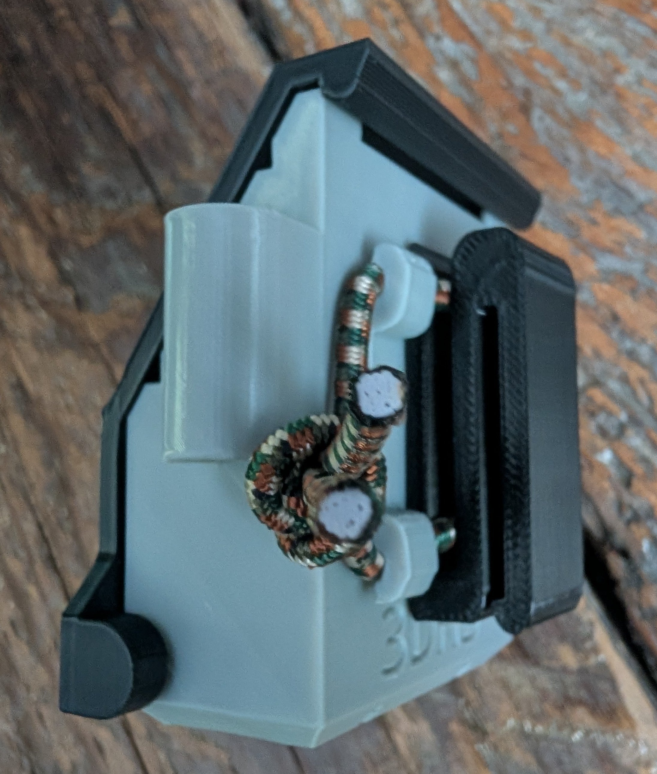 3D Hunting Solutions Rut & Strut Mouth Call Caddy — product view 6
