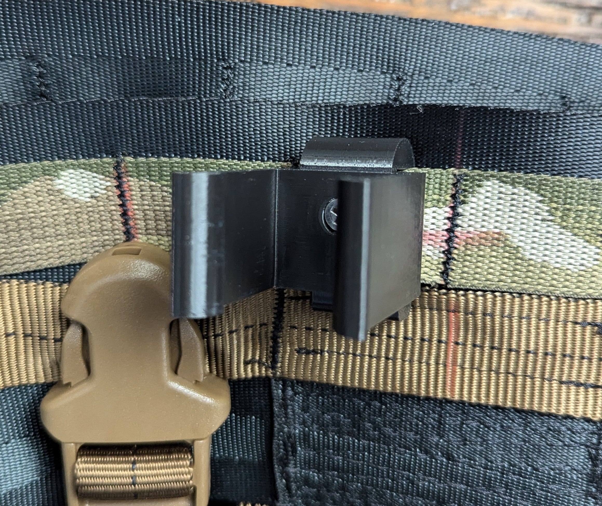 3D Hunting Solutions Climbing Stick Molle Caddy for 1" Square Tubing for Saddle Hunting — product view 3