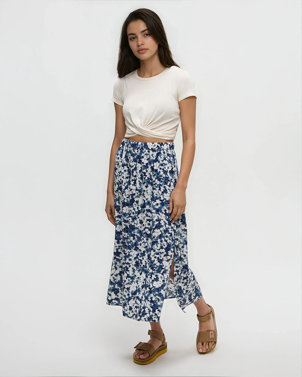 Tentree Women's Yaletown Skirt - Nightfall Watercolour Floral