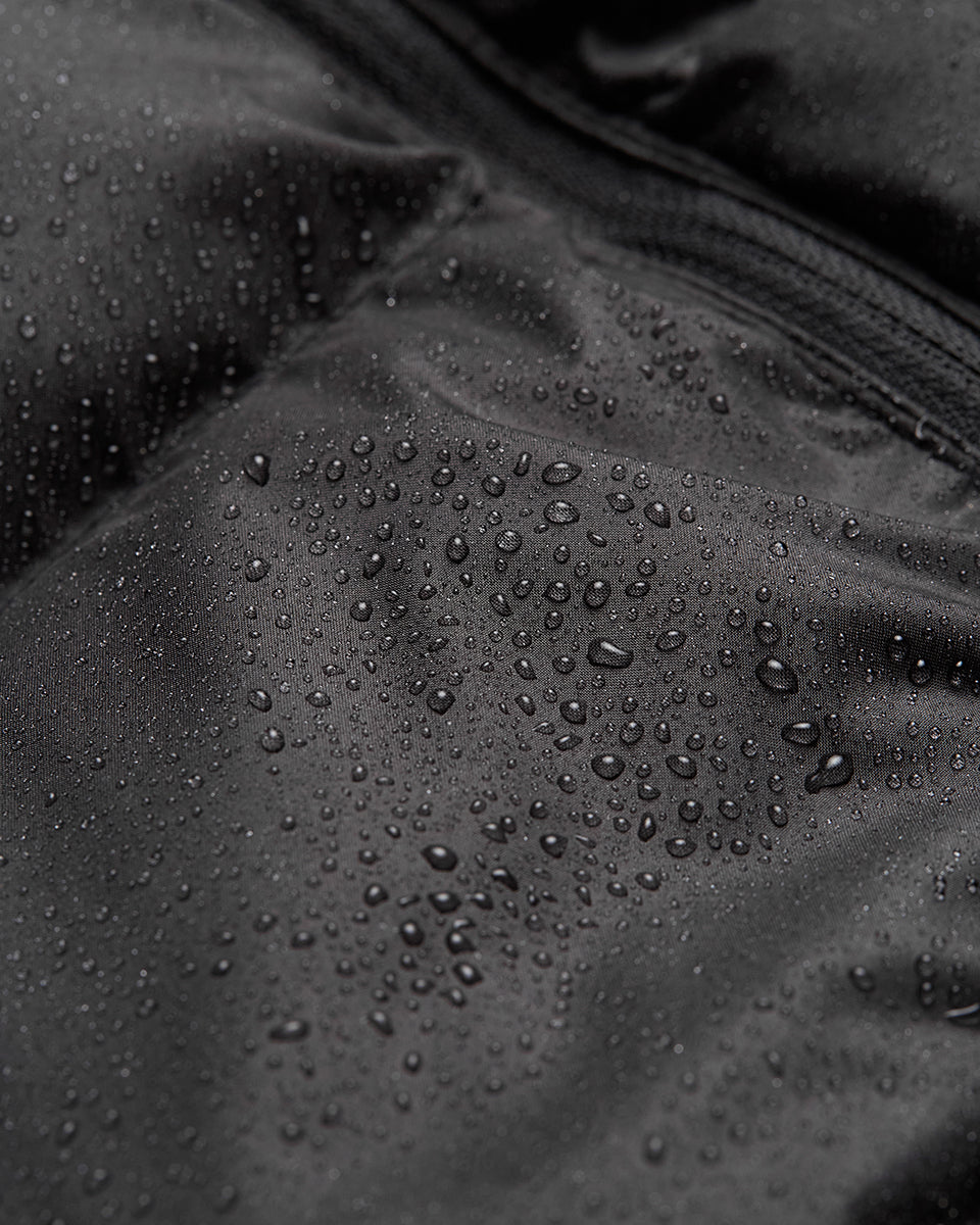 Tentree Women's Cloud Shell Short Puffer - Meteorite Black