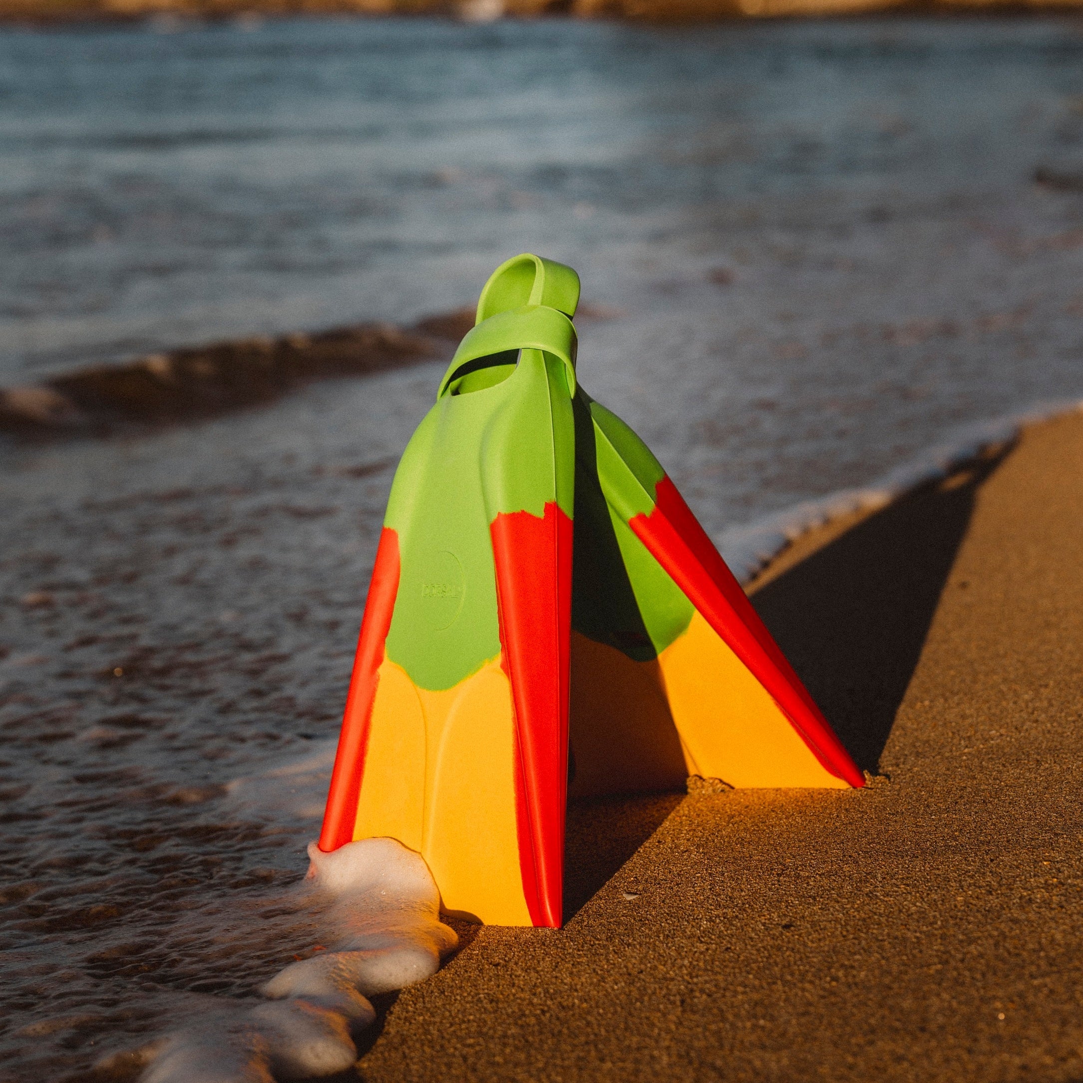 DORSAL Bodyboard Bodysurfing Floating Swim Fins Hawaii (Flippers) - view 2