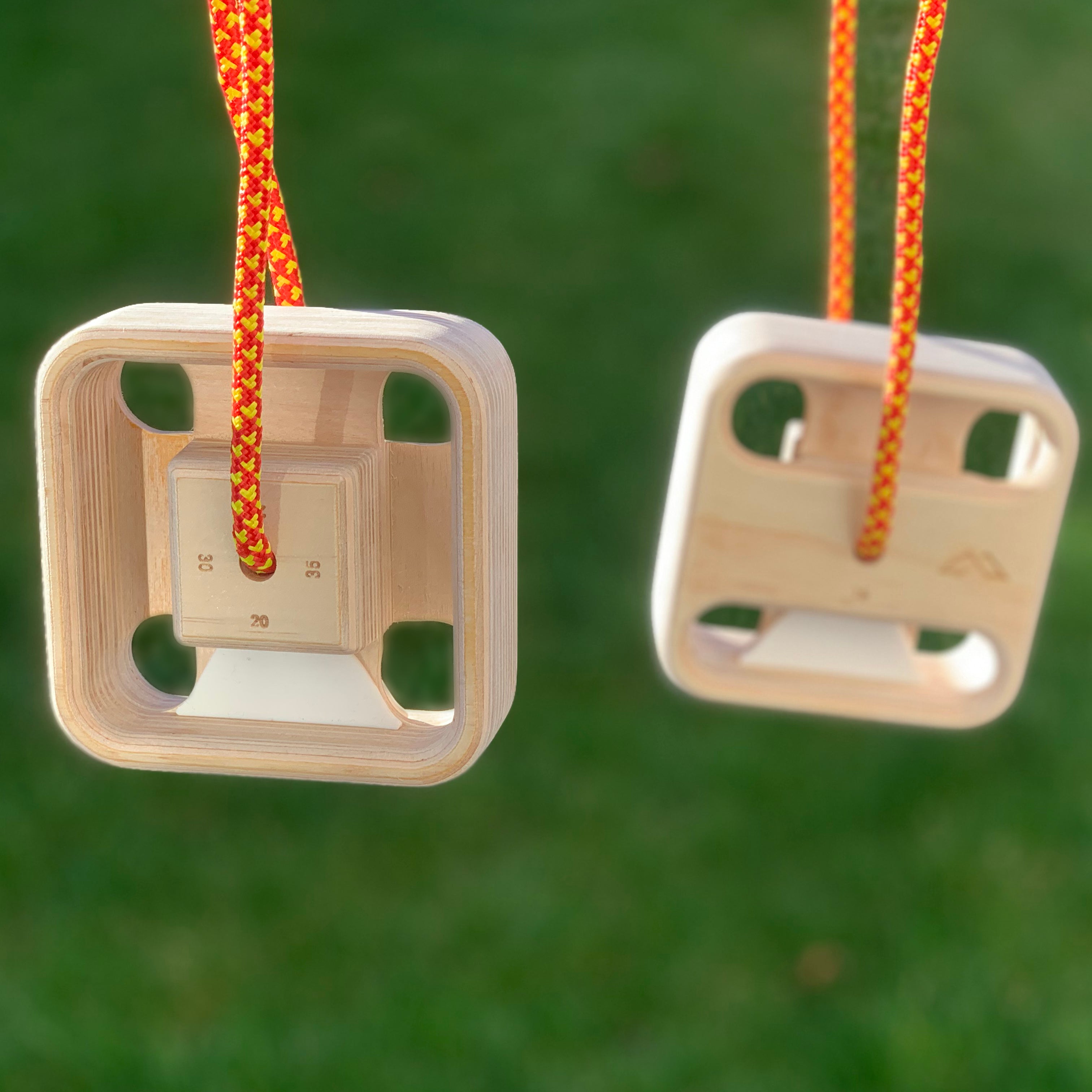 MegaEdge Portable Climbing Hangboard by Muscle Mountain