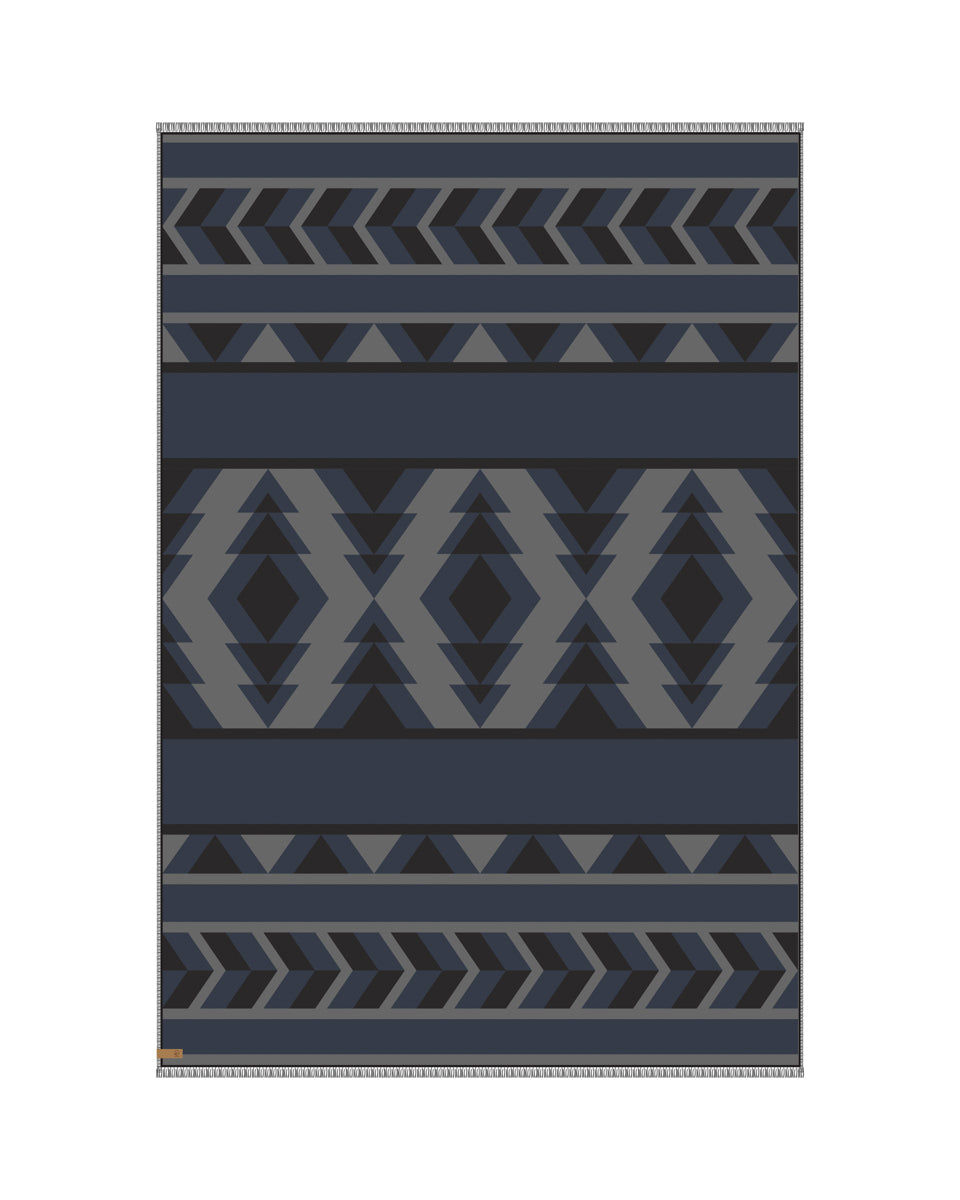 Tentree Cotton Geo Blanket Scarf - Meteorite Black_Dark Ocean Blue