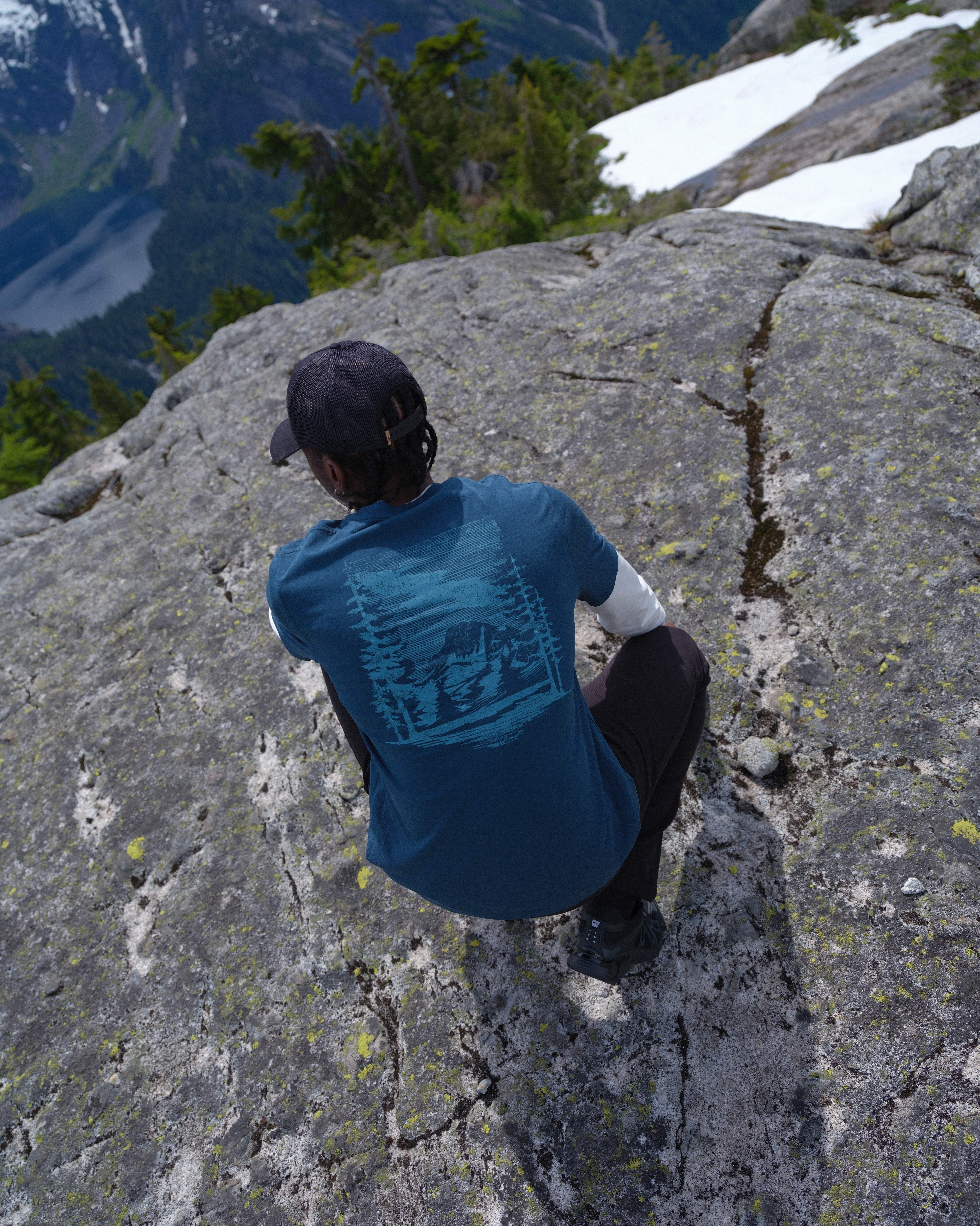 Tentree Men's Summit Sight T-Shirt - Pacific Teal Alpine Blue