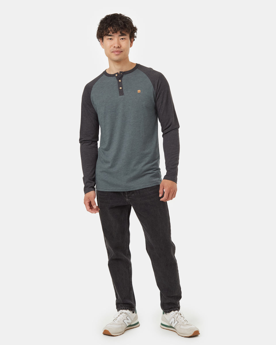 Tentree Men's TreeBlend Baker Henley Longsleeve - Urban Green Heather Meteorite Black Heather