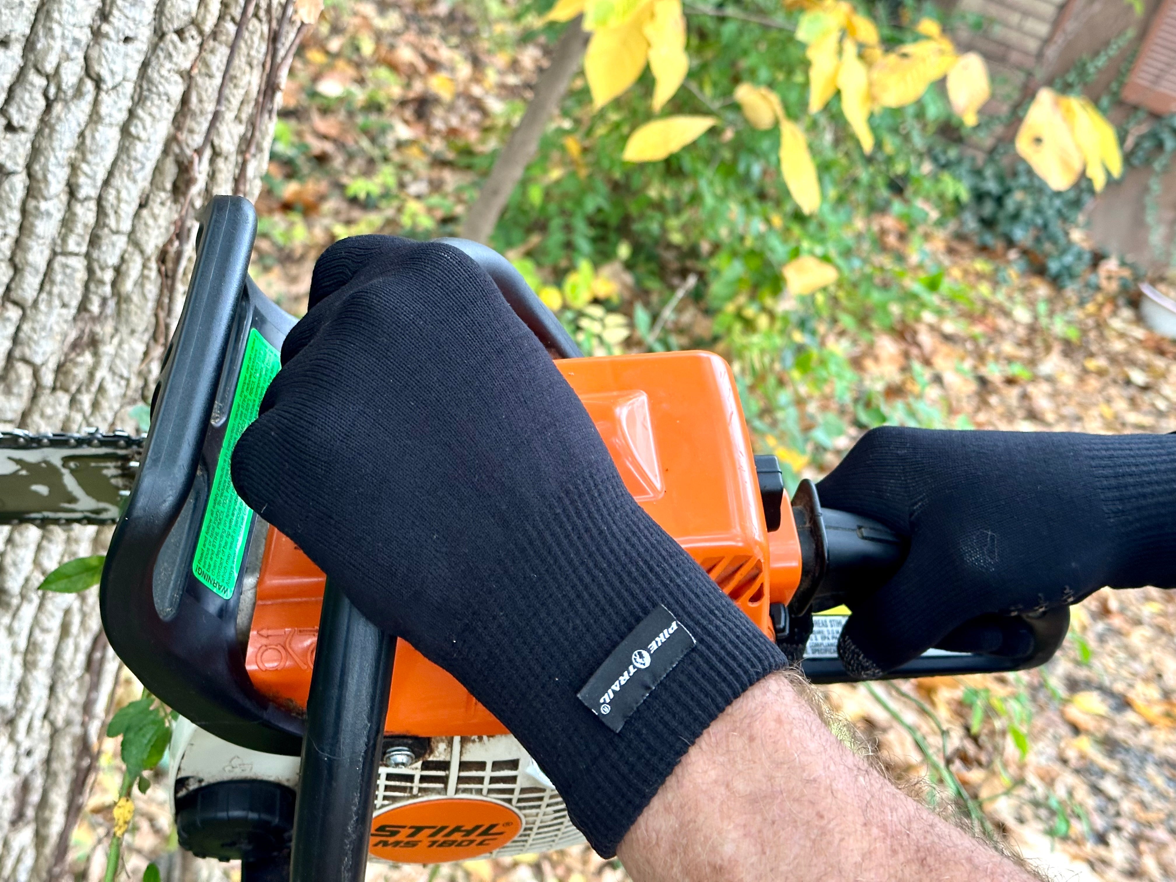 Pike Trail Water Resistance Seamless Gloves by Pike Trail