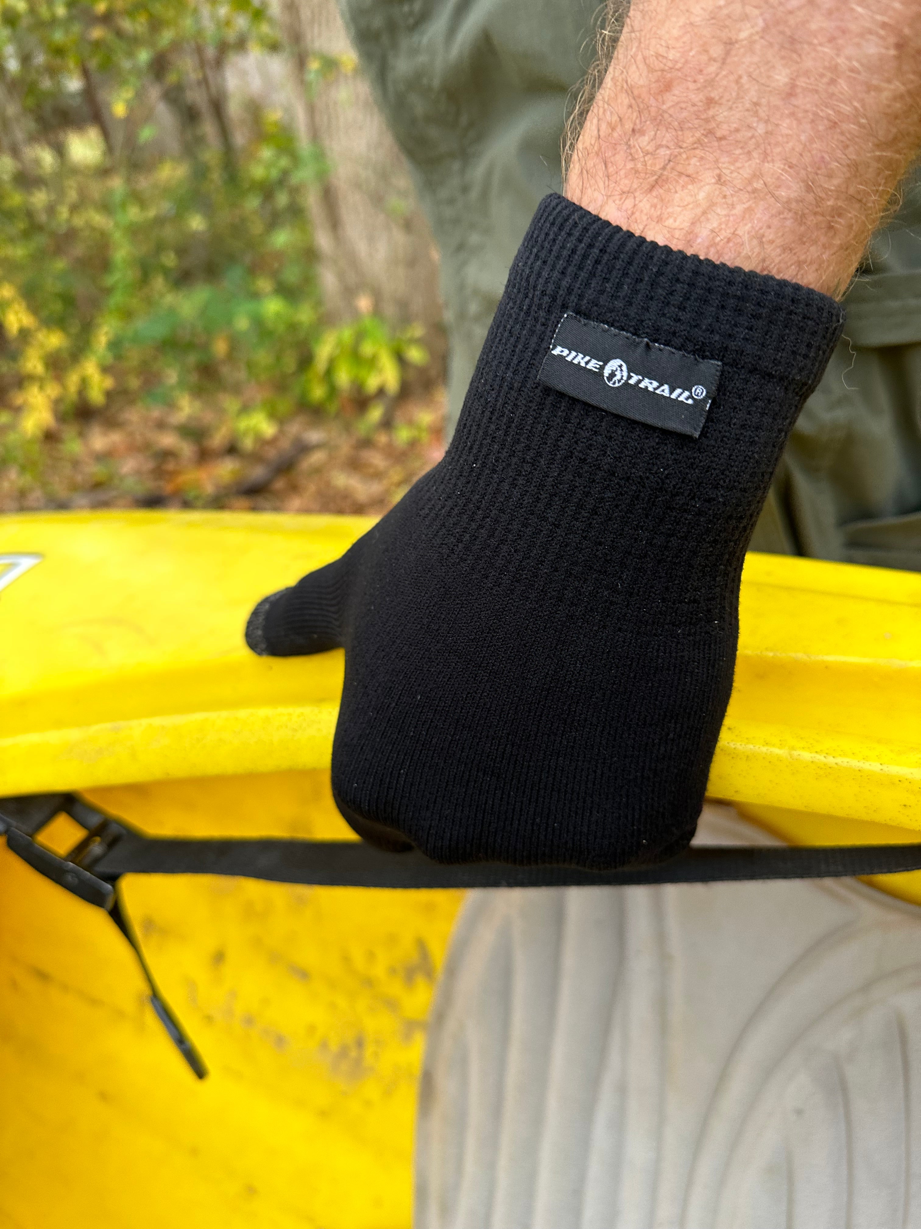 Pike Trail Water Resistance Seamless Gloves by Pike Trail