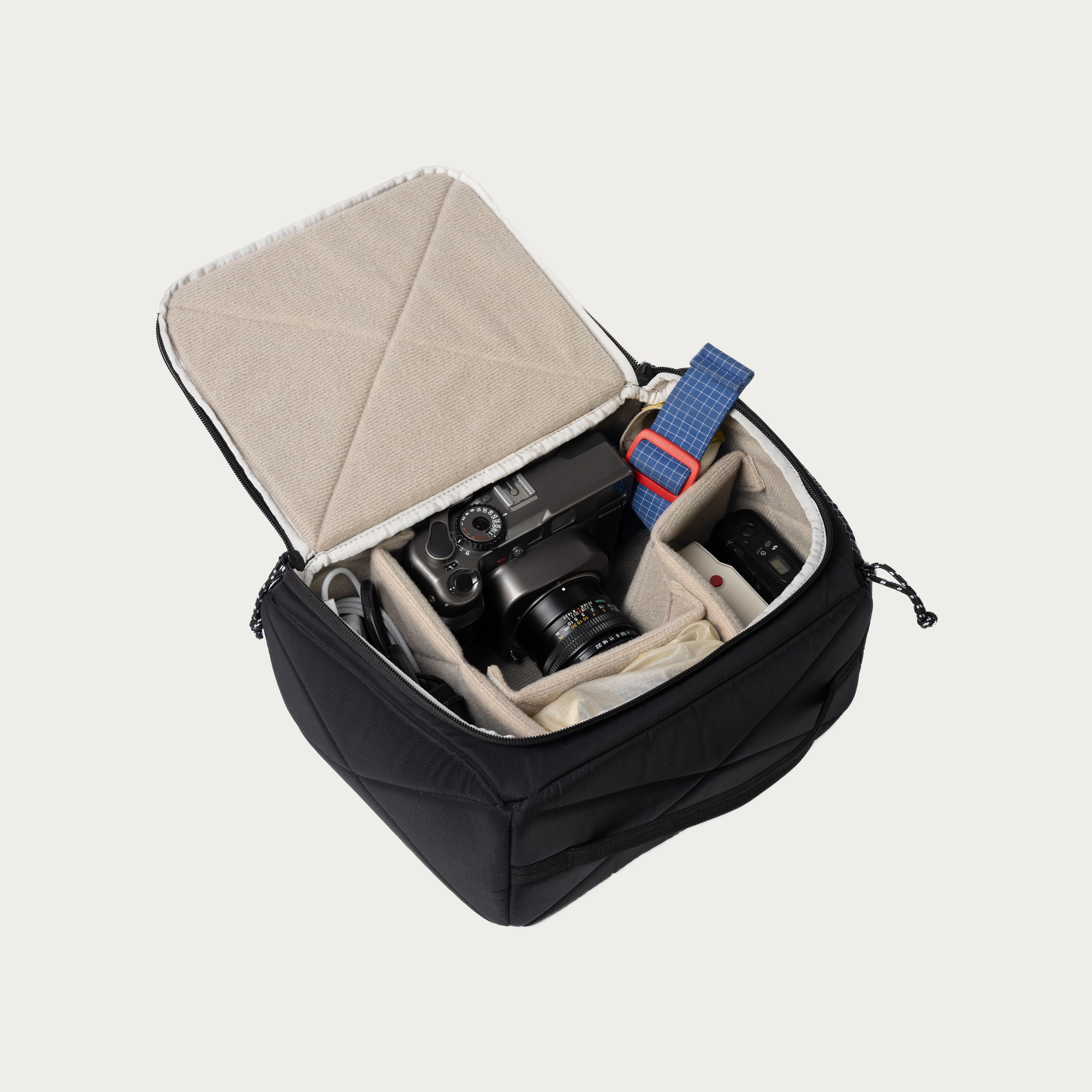 Long Weekend Morro Camera Cube - 8L — view 6
