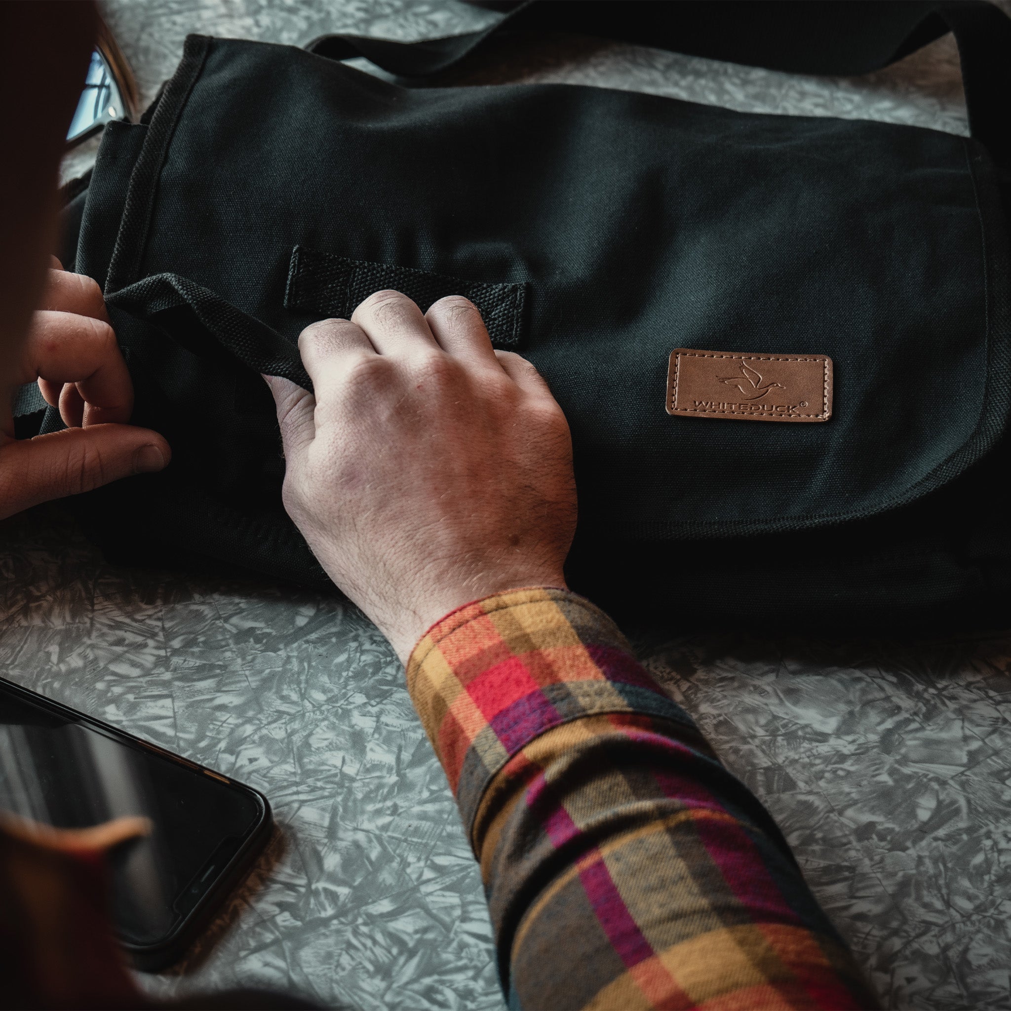 White Duck Filios Messenger Bag
