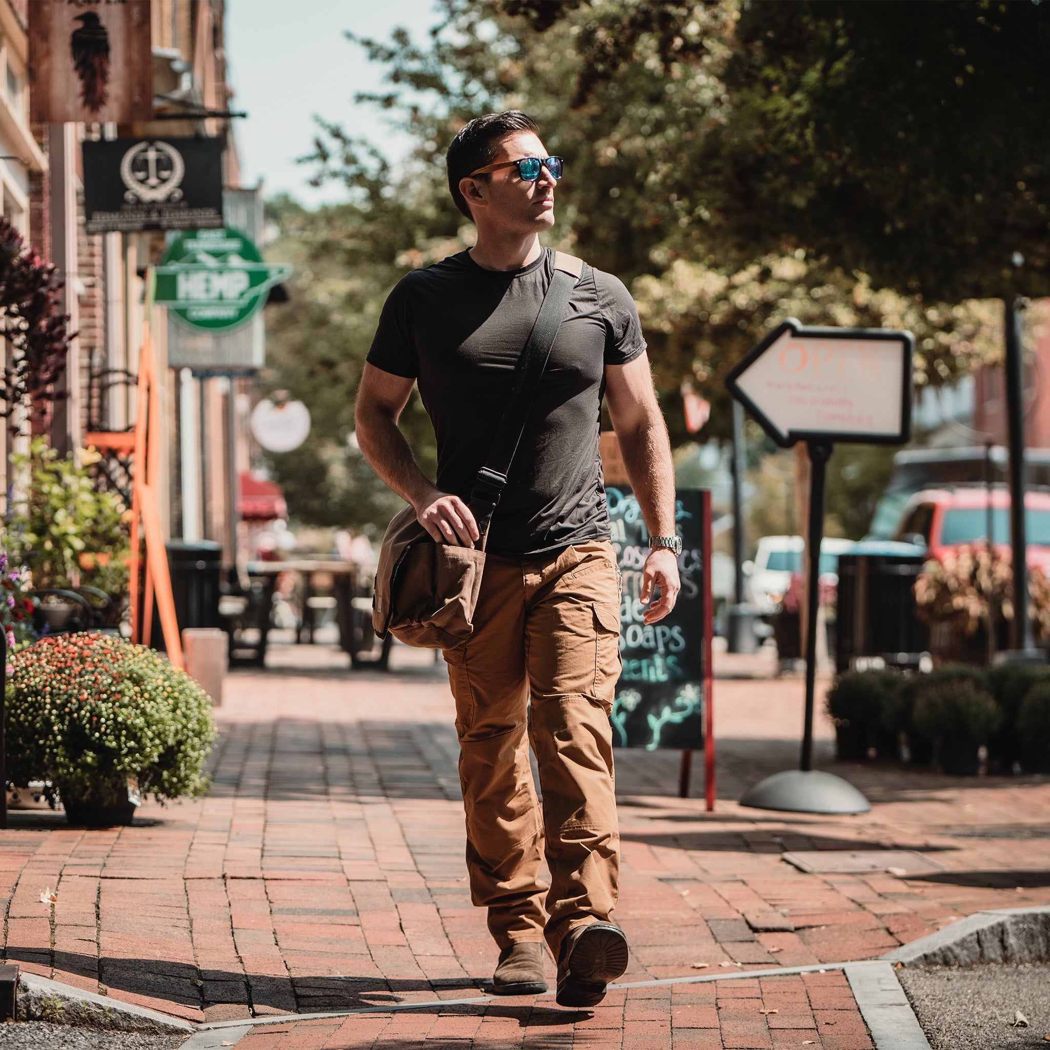 White Duck Filios Messenger Bag