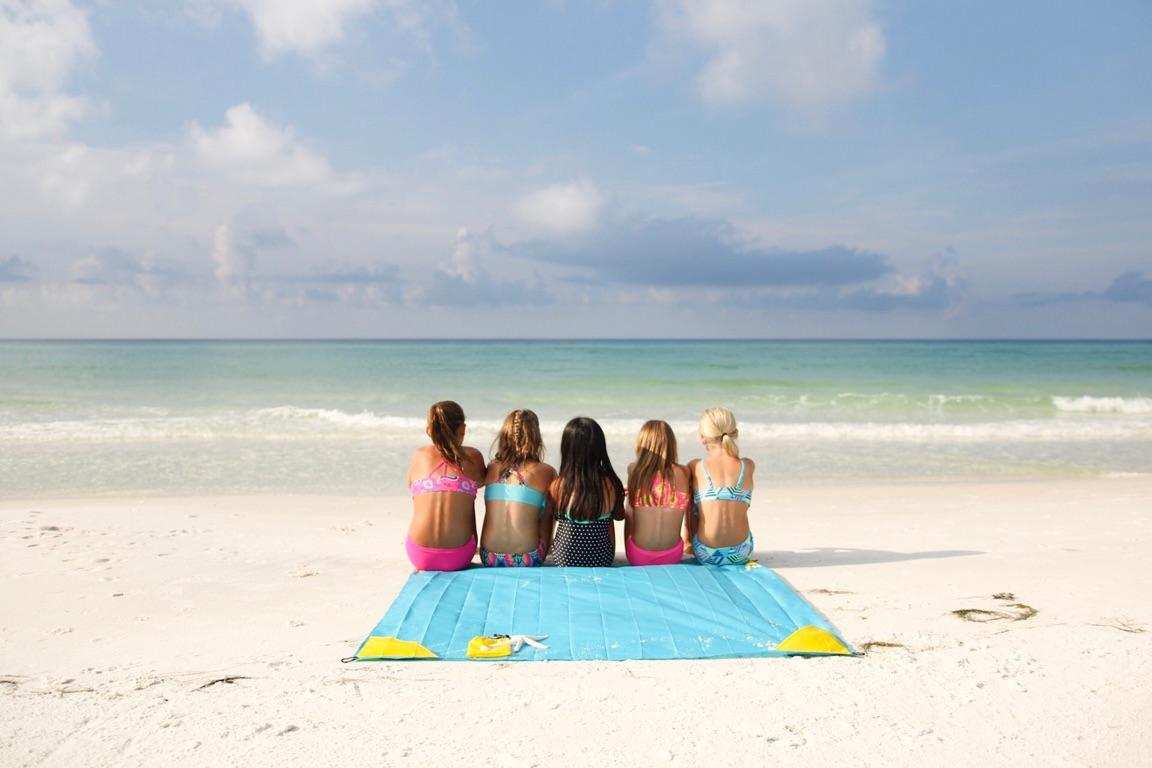 Pike Trail Pocket Blanket by Pike Trail
