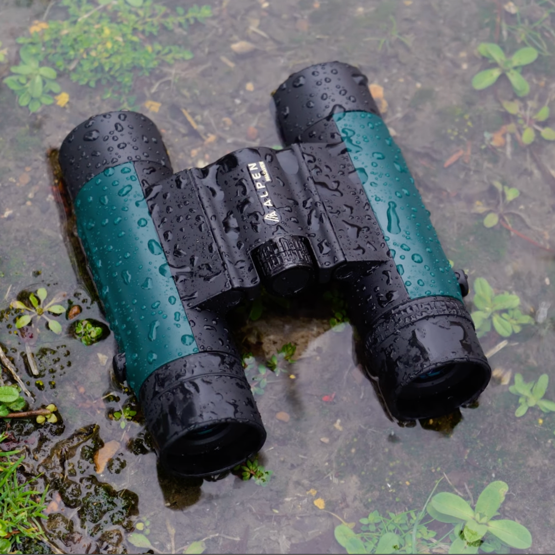 Alpen MagnaView 8x25 Binoculars — product view 2