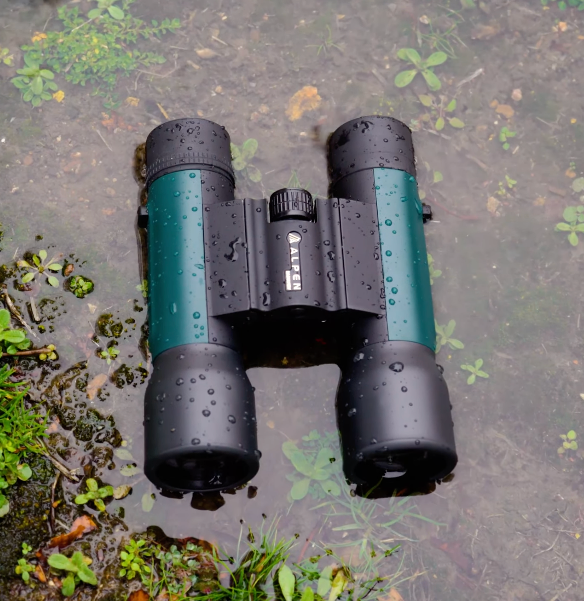 Alpen MagnaView 10x32 Binoculars — product view 2