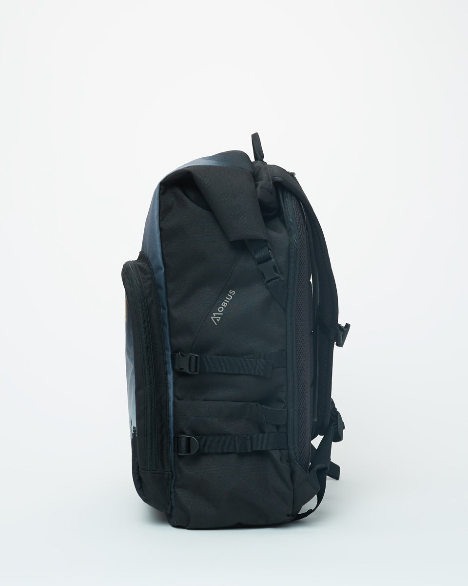 Tentree Mobius 35L Backpack - Meteorite Black Juniper