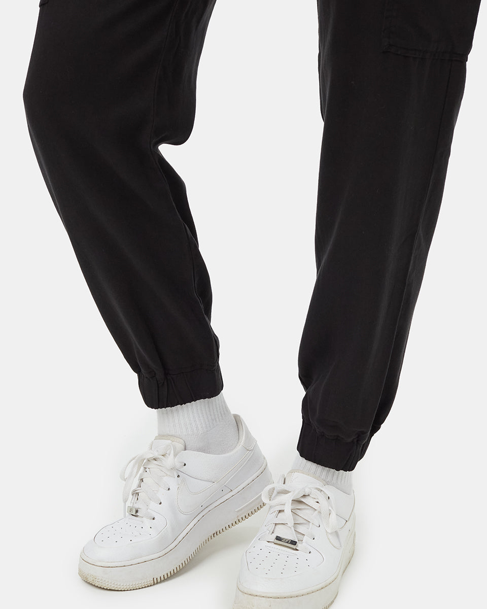 Tentree Women's Tencel Cargo Jogger - Meteorite Black