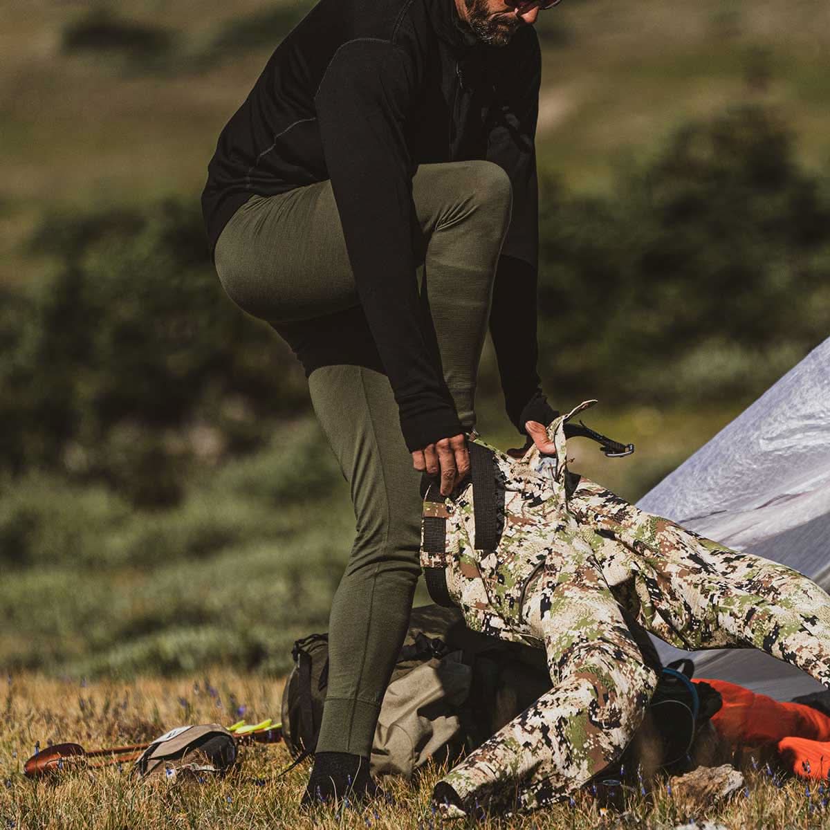 Minus33 Merino Wool Clothing Kancamagus Men's Midweight Wool Bottom thermal baselayer, front view of the base layer bottoms