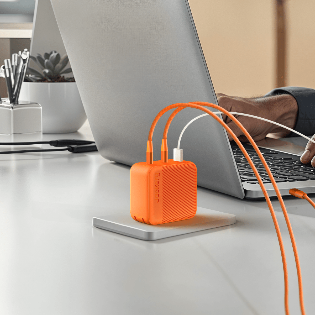 Add-on Jackery 102W GaN 3-Port Fast Charger by Jackery — alternate view 4
