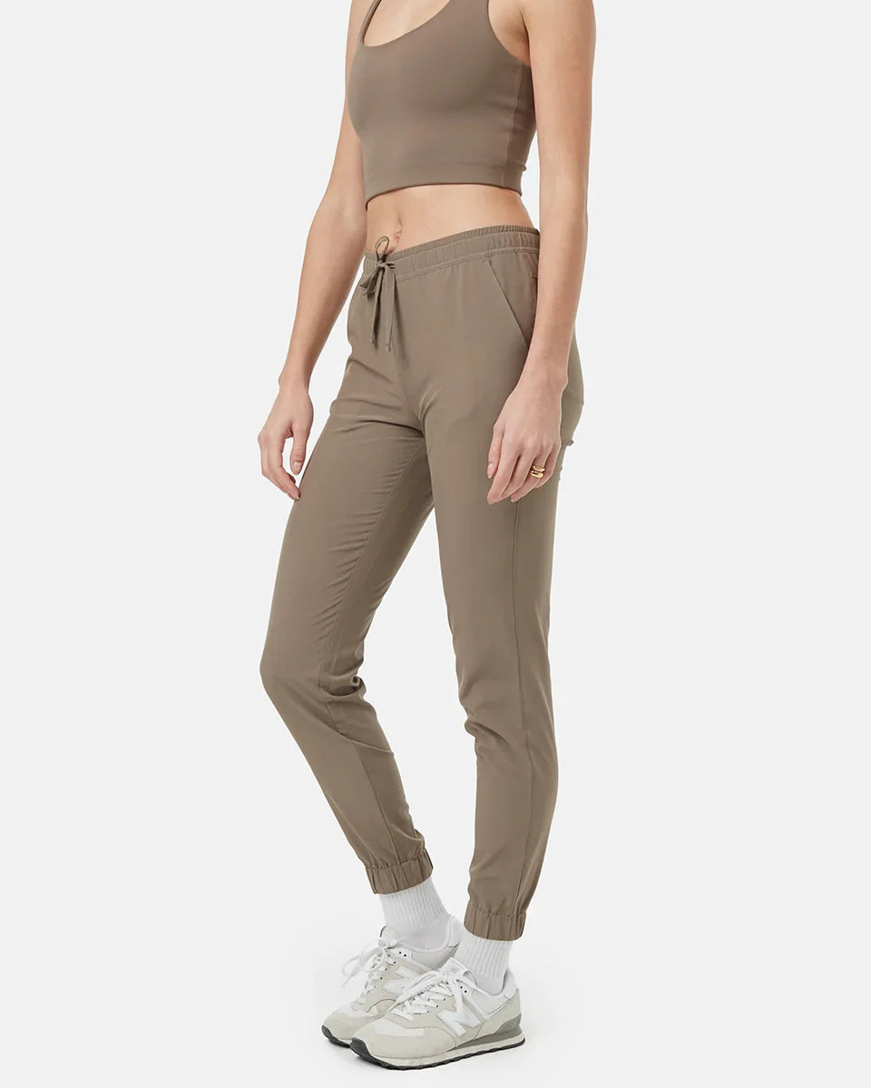 Tentree Women's InMotion Pacific Jogger - Falcon