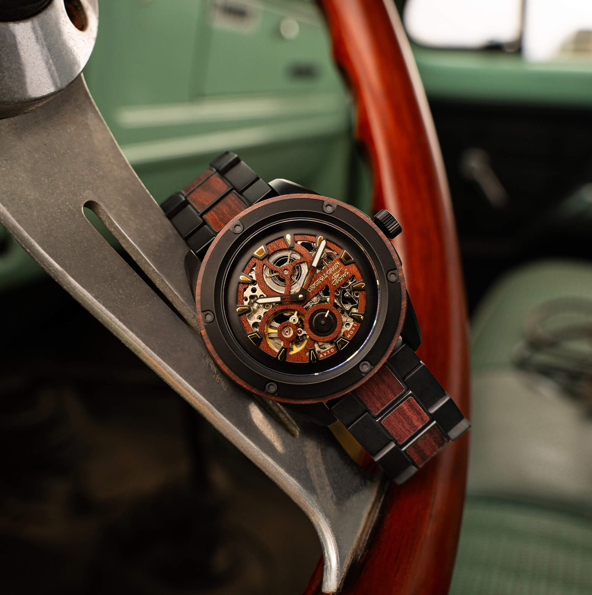 Original Grain Ford Heritage Rugged Automatic 44mm — product view 2
