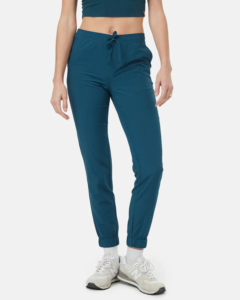 Tentree Women's InMotion Pacific Jogger - Reflecting Pond