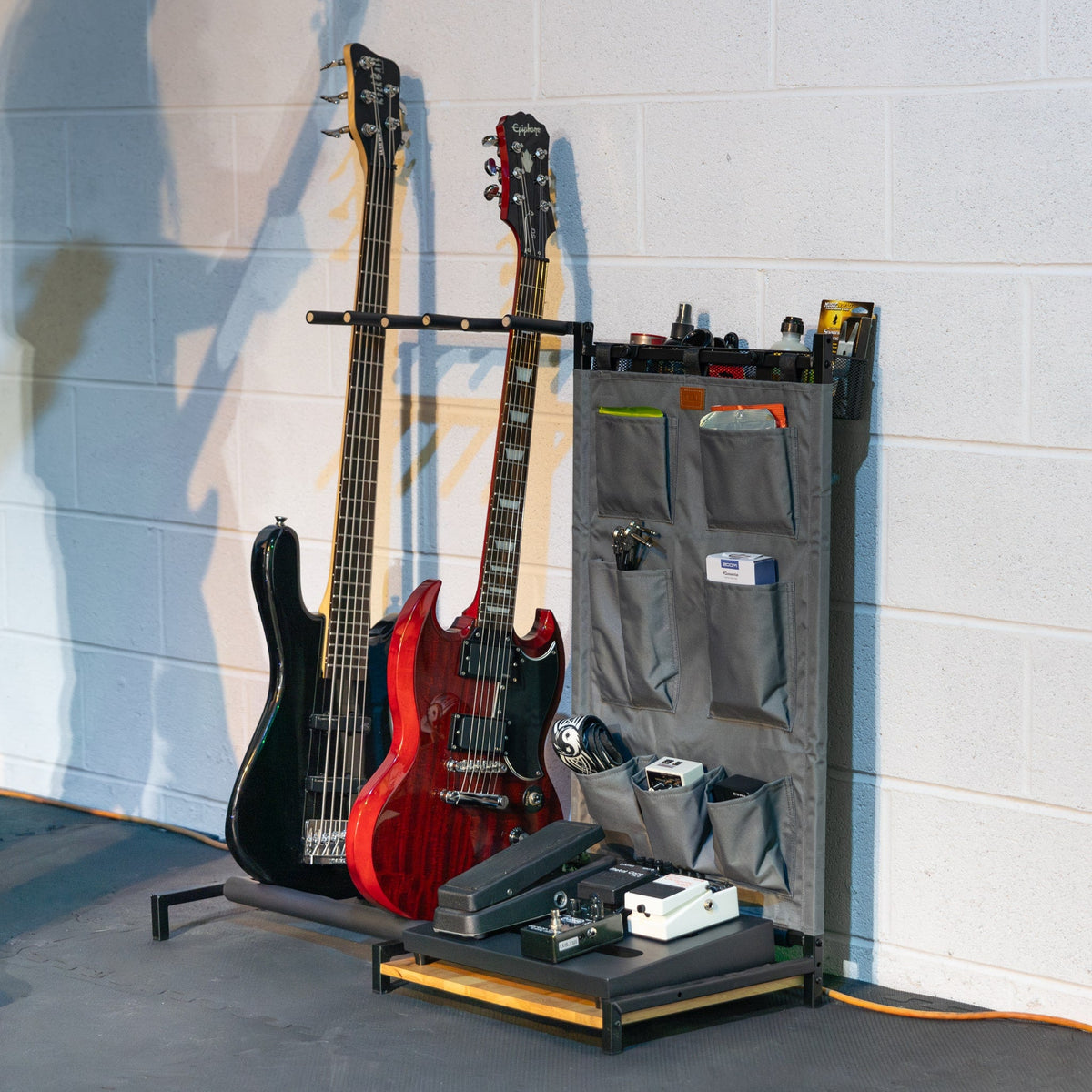The Opener 5-Slot Guitar Rack | Gray - product view 1