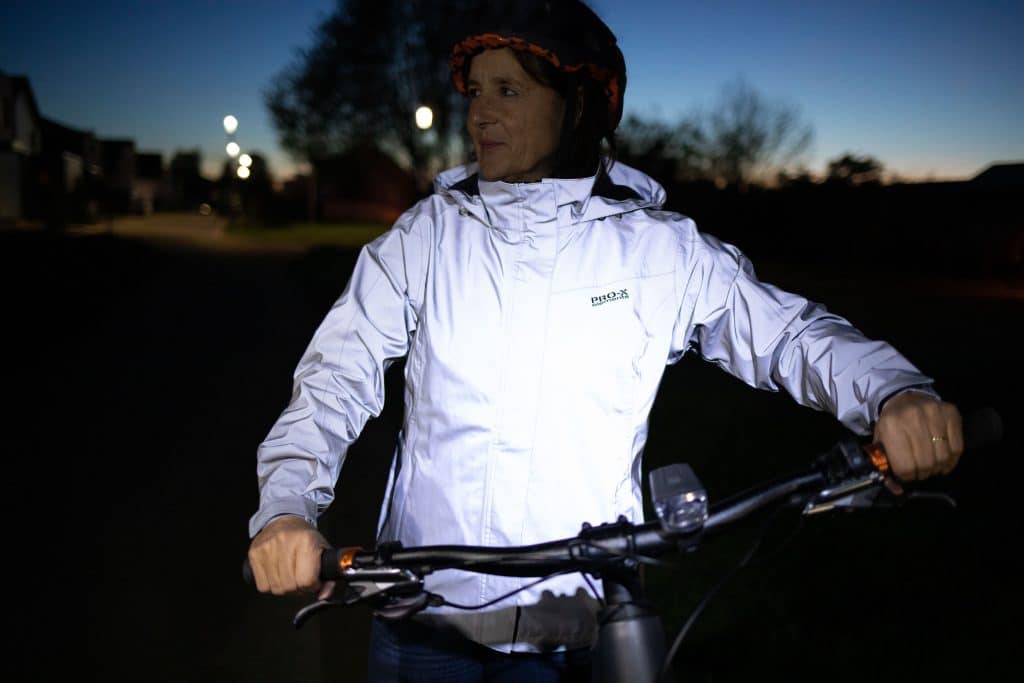PRO-X elements LADY VISIBLE silver reflective cycling rain jacket, manufacturer photograph