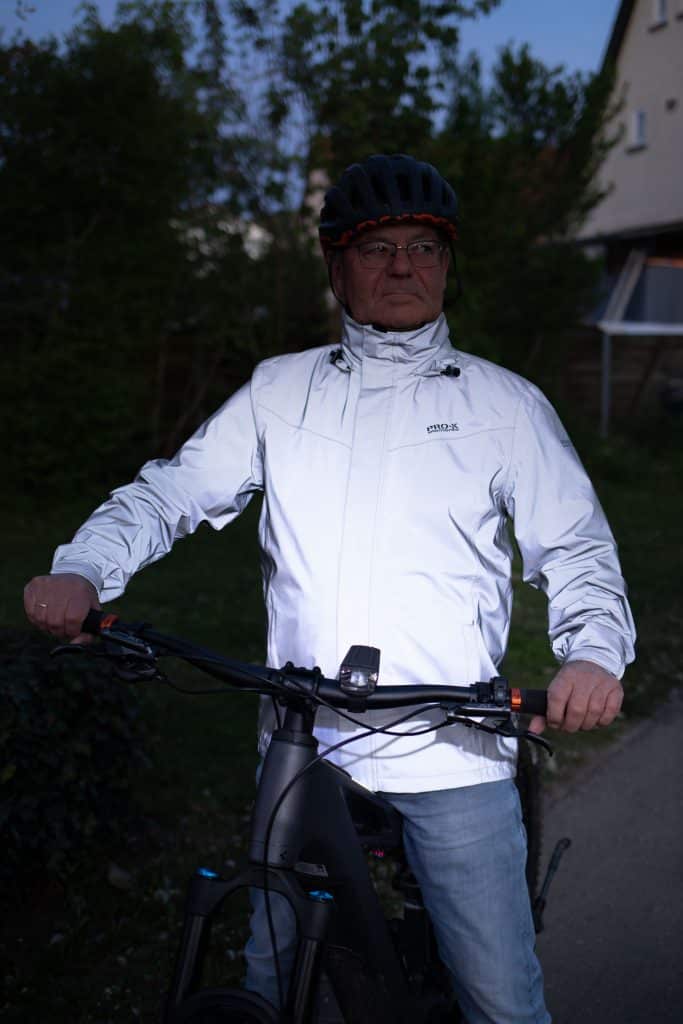 PRO-X elements MAN VISIBLE silver reflective cycling rain jacket, manufacturer photograph