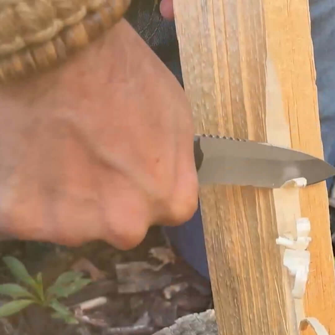 Outdoor Element Quick Feather Folding Knife