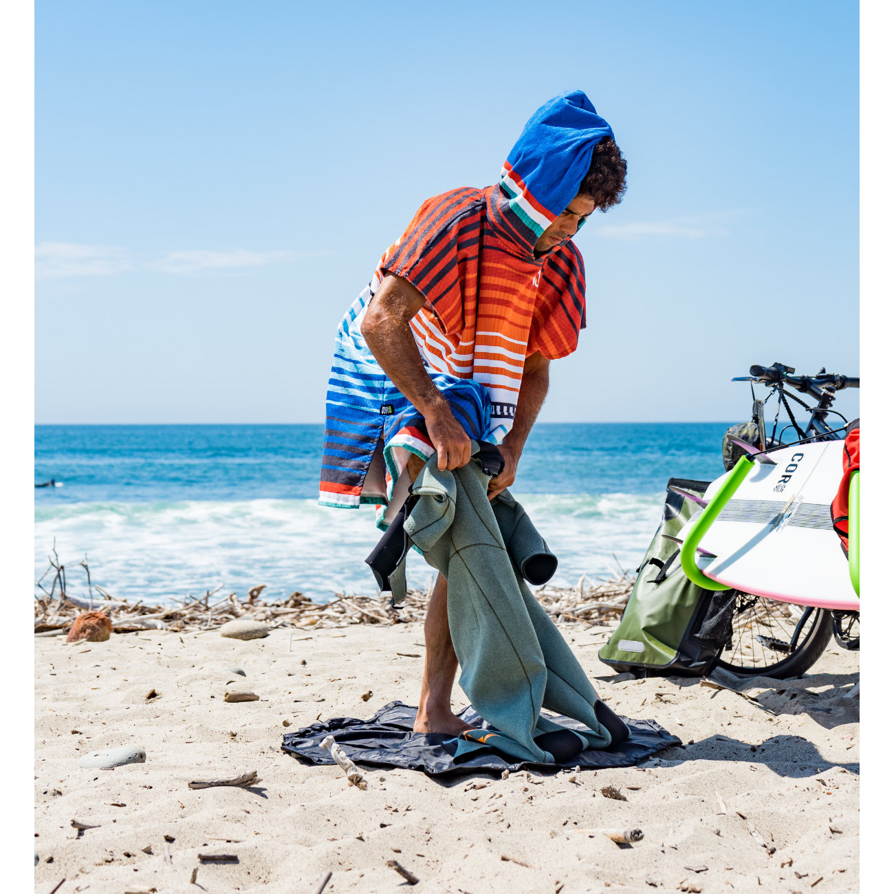 COR Surf Changing Towel Poncho (Sarape) Adult Large — view 2