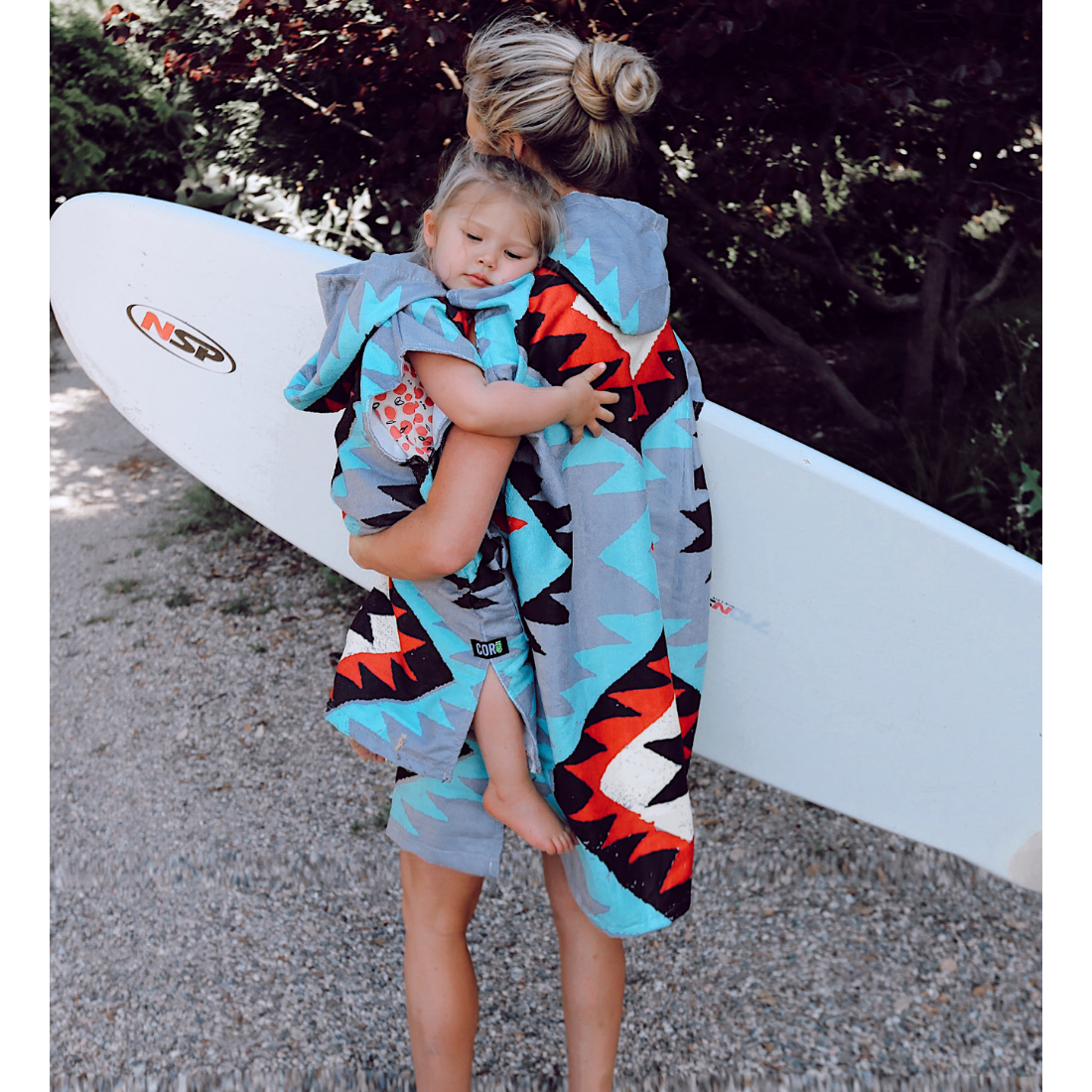 COR Surf Tribal Tech Changing Poncho - Medium (Small Adults/Big Kids) — view 3